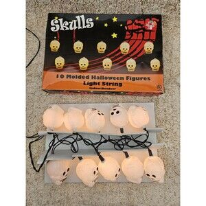 Vtg Halloween String Light Set of 10 Blow Mold Skeleton Skulls w/Box Tested Work